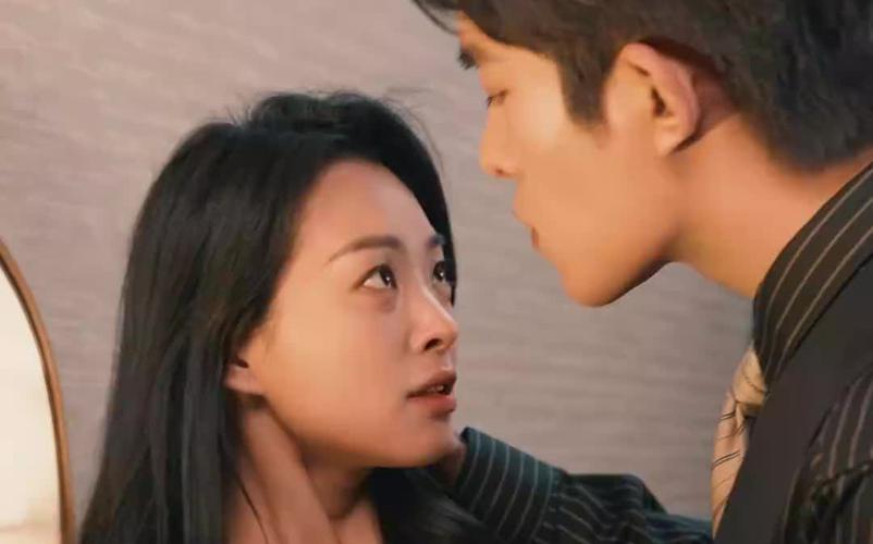 失忆后，霍总对我又宠又撩封面图