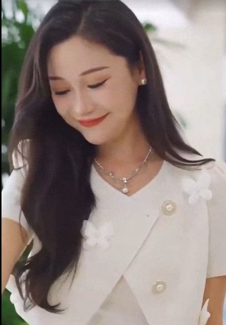 先婚后爱穆总的神秘宠妻封面图