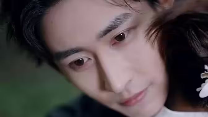 闪婚总裁顾太太竟是隐藏大佬封面图